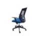 SILLA ROCADA DE OFICINA CON RUEDAS Y BRAZOS TAPIZADA EN TELA IGNIFUGA AZUL Y RESPALDO EN POLIMERO NEGRO